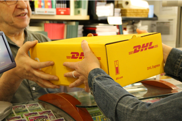 Recevoir colis DHL Express: Pour toute commande de mes produits , les colis vous seront expédiés par la DHL express a votre adresse...