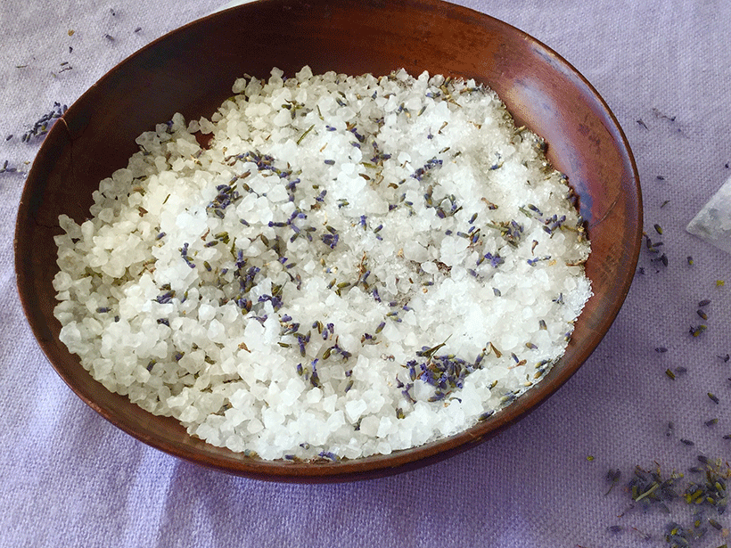 Bain de purification avec du sel, Comment faire un bain de sel pour se purifier ? Il vous faut une baignoire et un paquet d'1kg de gros sel