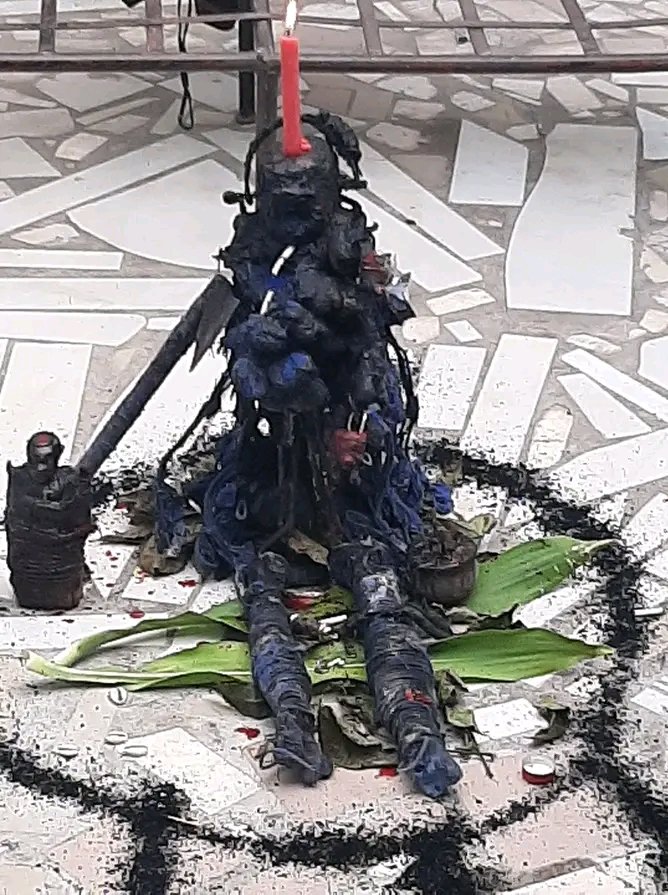 L’attachement clientèle du vodou gambada est très puissant. la divinité génie Gambada est comme la mère de tous les fétiches vodou.